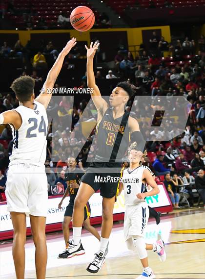 Thumbnail 3 in Mountain Pointe vs. Desert Vista (AIA 6A Final) photogallery.