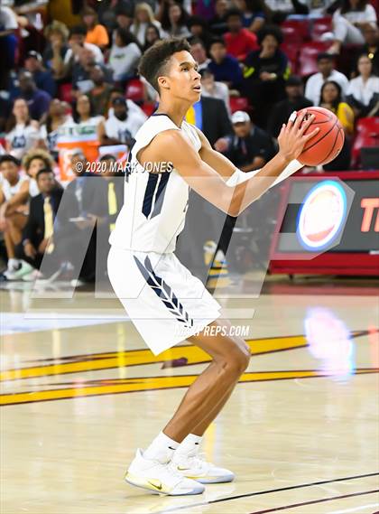 Thumbnail 3 in Mountain Pointe vs. Desert Vista (AIA 6A Final) photogallery.