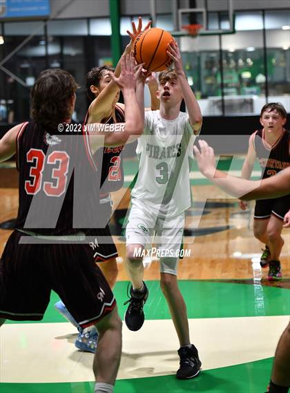 Thumbnail 3 in McCurtain @ Gore photogallery.