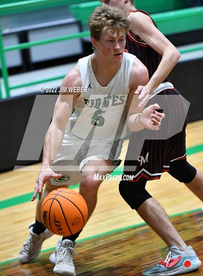Thumbnail 3 in McCurtain @ Gore photogallery.