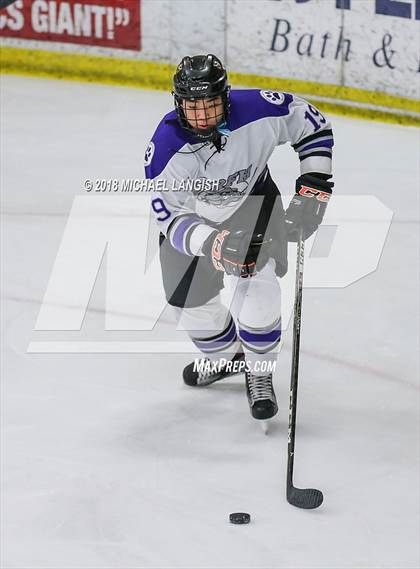 Thumbnail 2 in  Middletown South @ Rumson-Fair Haven photogallery.