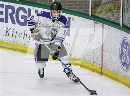 Thumbnail 3 in  Middletown South @ Rumson-Fair Haven photogallery.