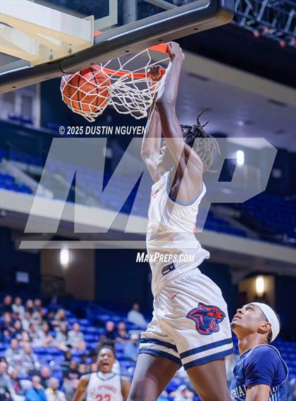 Thumbnail 1 in Cypress Springs vs. Tomball Memorial (UIL Basketball 6A D2 Region II Bi-District) photogallery.