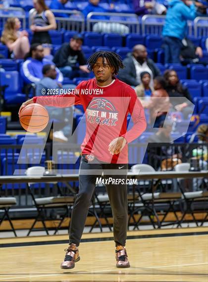 Thumbnail 2 in Cypress Springs vs. Tomball Memorial (UIL Basketball 6A D2 Region II Bi-District) photogallery.