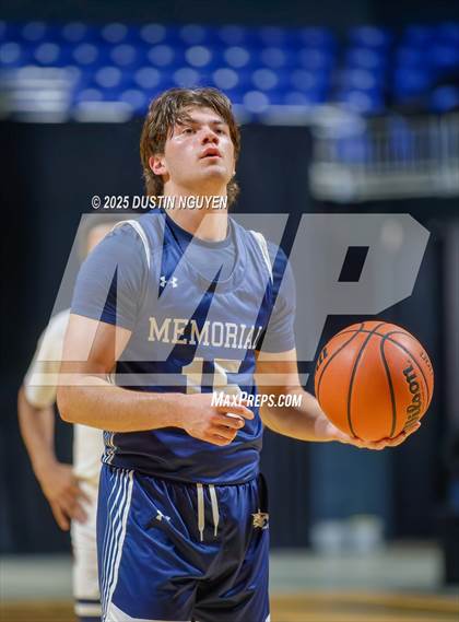Thumbnail 2 in Cypress Springs vs. Tomball Memorial (UIL Basketball 6A D2 Region II Bi-District) photogallery.