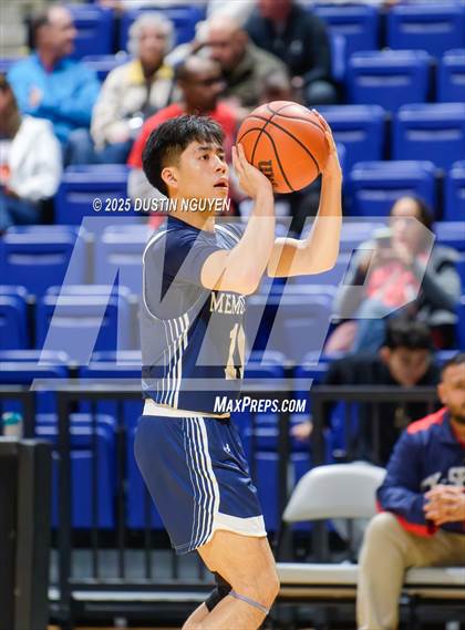 Thumbnail 3 in Cypress Springs vs. Tomball Memorial (UIL Basketball 6A D2 Region II Bi-District) photogallery.