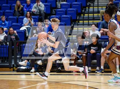 Thumbnail 1 in Cypress Springs vs. Tomball Memorial (UIL Basketball 6A D2 Region II Bi-District) photogallery.