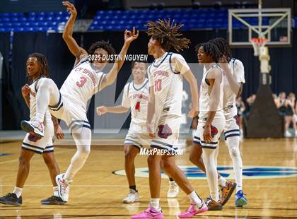 Thumbnail 3 in Cypress Springs vs. Tomball Memorial (UIL Basketball 6A D2 Region II Bi-District) photogallery.