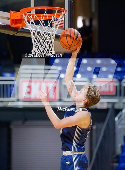 Thumbnail 2 in Cypress Springs vs. Tomball Memorial (UIL Basketball 6A D2 Region II Bi-District) photogallery.