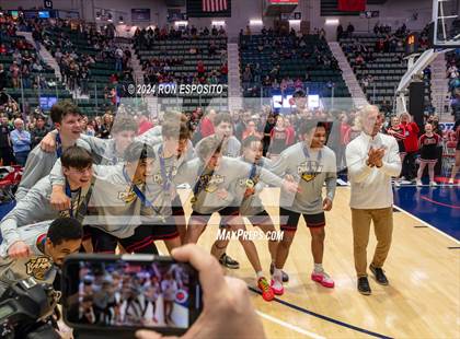 Thumbnail 2 in Glens Falls vs Wayne (NYSPHSAA Class A Final) <B>Do Not Publish</B> photogallery.