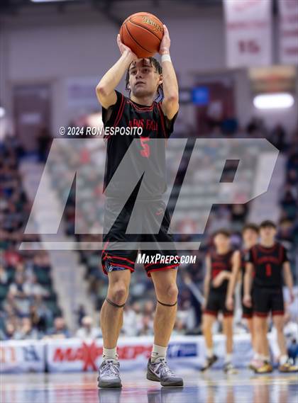 Thumbnail 2 in Glens Falls vs Wayne (NYSPHSAA Class A Final) <B>Do Not Publish</B> photogallery.