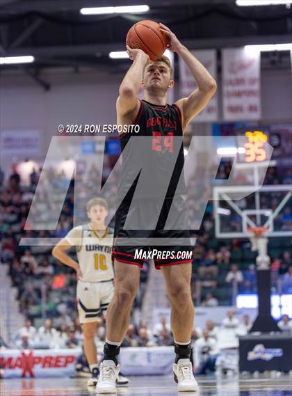 Thumbnail 3 in Glens Falls vs Wayne (NYSPHSAA Class A Final) <B>Do Not Publish</B> photogallery.