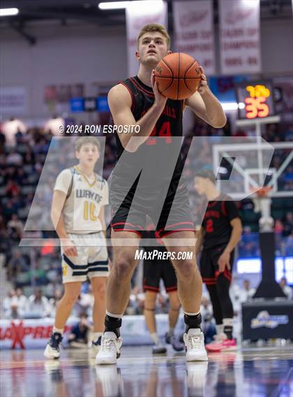 Thumbnail 1 in Glens Falls vs Wayne (NYSPHSAA Class A Final) <B>Do Not Publish</B> photogallery.