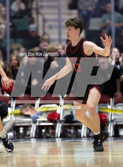 Thumbnail 2 in Glens Falls vs Wayne (NYSPHSAA Class A Final) <B>Do Not Publish</B> photogallery.