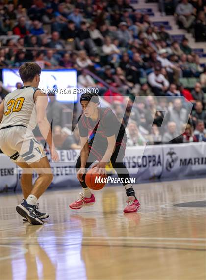 Thumbnail 3 in Glens Falls vs Wayne (NYSPHSAA Class A Final) <B>Do Not Publish</B> photogallery.