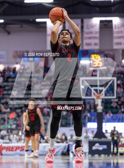 Thumbnail 2 in Glens Falls vs Wayne (NYSPHSAA Class A Final) <B>Do Not Publish</B> photogallery.