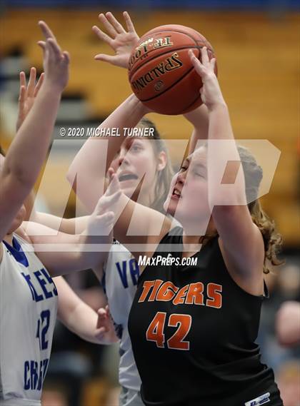 Thumbnail 1 in JV: Odessa @ Valley Christian photogallery.