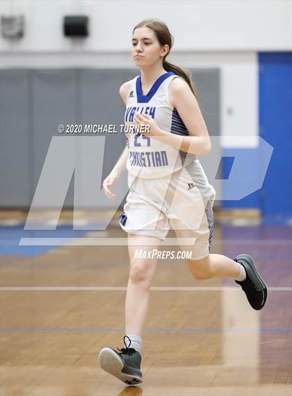 Thumbnail 2 in JV: Odessa @ Valley Christian photogallery.