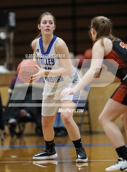 Thumbnail 3 in JV: Odessa @ Valley Christian photogallery.