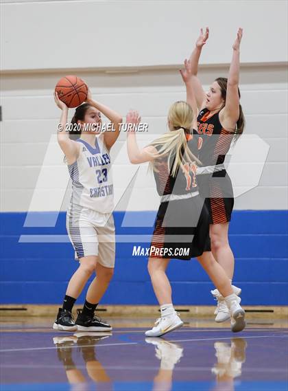 Thumbnail 1 in JV: Odessa @ Valley Christian photogallery.