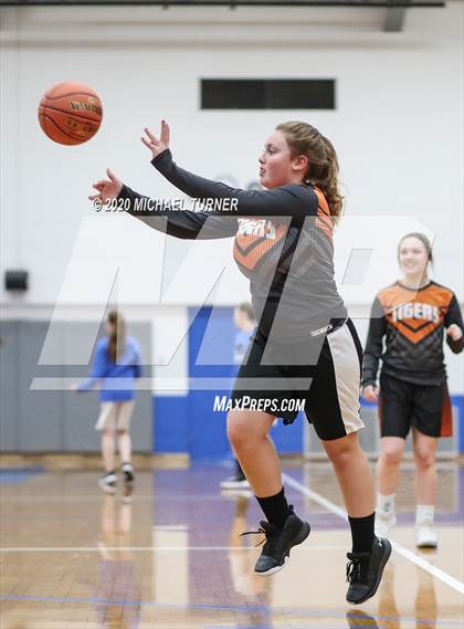 Thumbnail 3 in JV: Odessa @ Valley Christian photogallery.