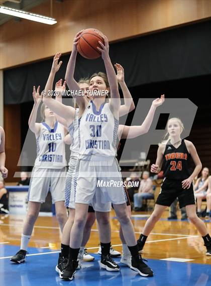 Thumbnail 3 in JV: Odessa @ Valley Christian photogallery.