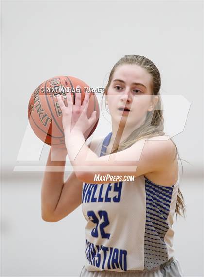 Thumbnail 2 in JV: Odessa @ Valley Christian photogallery.