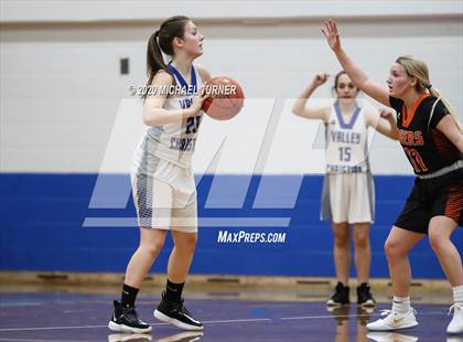 Thumbnail 2 in JV: Odessa @ Valley Christian photogallery.