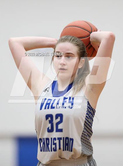 Thumbnail 3 in JV: Odessa @ Valley Christian photogallery.