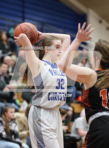 Thumbnail 2 in JV: Odessa @ Valley Christian photogallery.