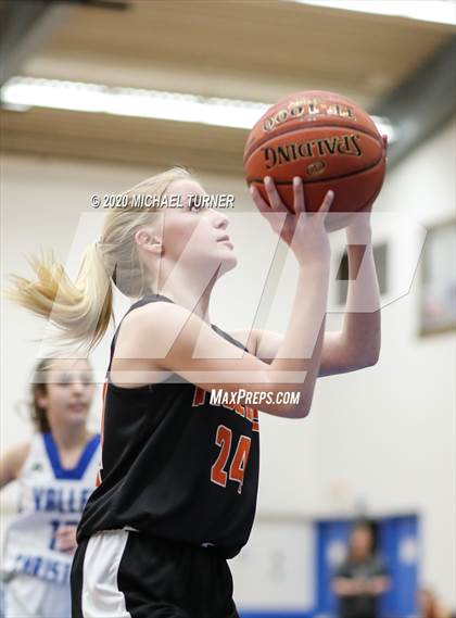 Thumbnail 2 in JV: Odessa @ Valley Christian photogallery.