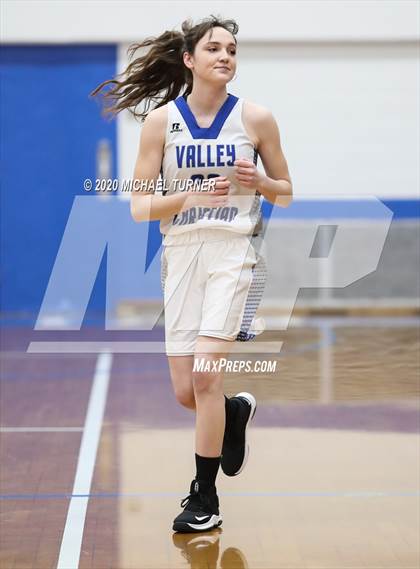 Thumbnail 2 in JV: Odessa @ Valley Christian photogallery.