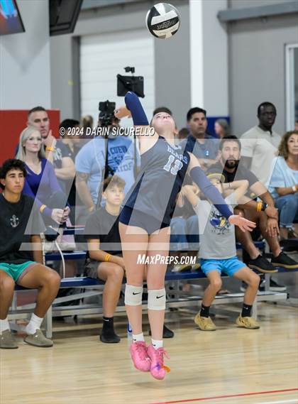 Thumbnail 3 in Mater Dei vs La Cueva (Nike TOC Southwest) photogallery.