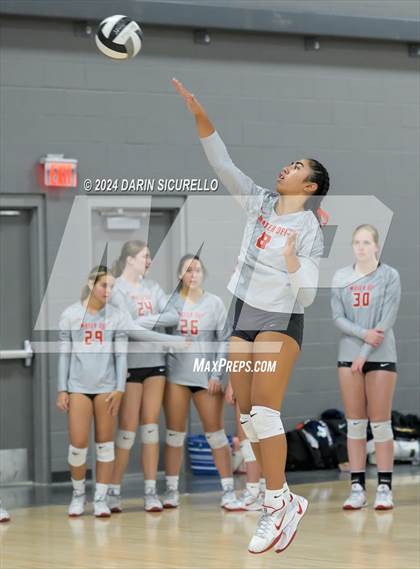 Thumbnail 2 in Mater Dei vs La Cueva (Nike TOC Southwest) photogallery.