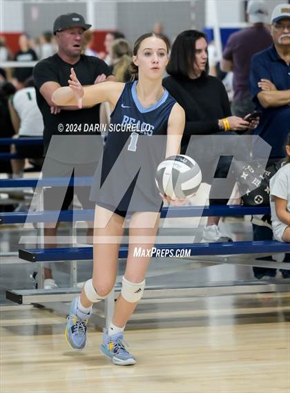 Thumbnail 2 in Mater Dei vs La Cueva (Nike TOC Southwest) photogallery.