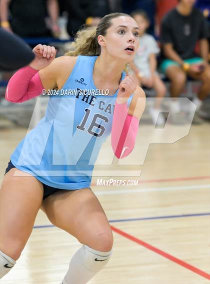 Thumbnail 2 in Mater Dei vs La Cueva (Nike TOC Southwest) photogallery.