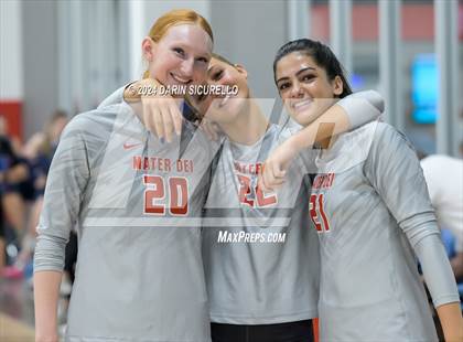 Thumbnail 3 in Mater Dei vs La Cueva (Nike TOC Southwest) photogallery.
