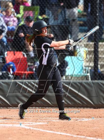 Thumbnail 3 in Fossil Ridge vs Arvada West (CHSAA 5A Playoff Round 16) photogallery.
