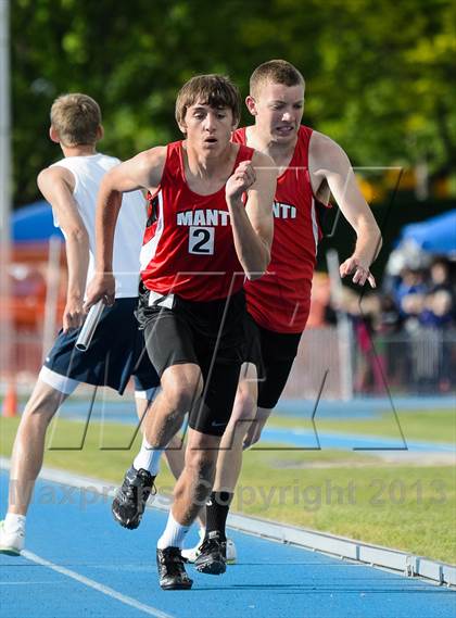 Thumbnail 3 in UHSAA 2A Track and Field Championships photogallery.