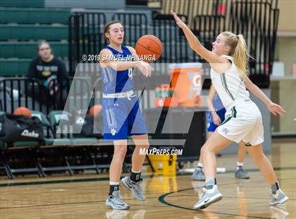 Thumbnail 3 in Lincoln Southwest vs. Kearney (HAC Girls Basketball Tournament) photogallery.
