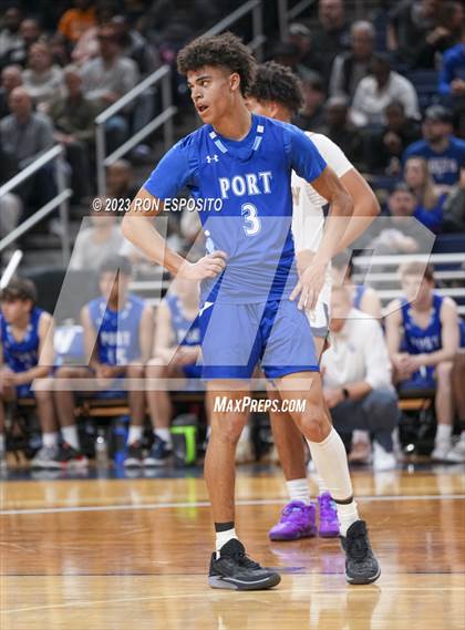 Thumbnail 2 in Baldwin vs Port Washington (NYSPHSAA Class 2A Section 8 Final) photogallery.