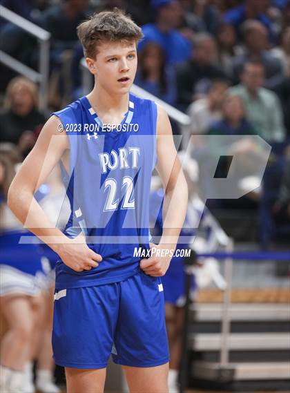 Thumbnail 1 in Baldwin vs Port Washington (NYSPHSAA Class 2A Section 8 Final) photogallery.