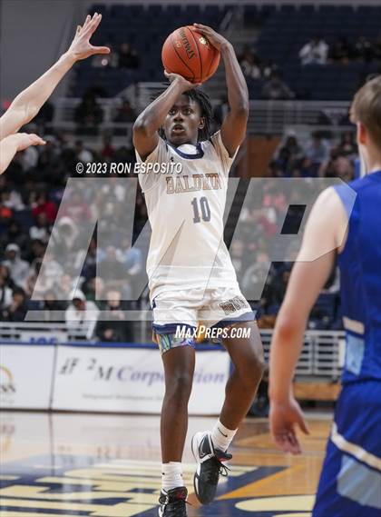 Thumbnail 3 in Baldwin vs Port Washington (NYSPHSAA Class 2A Section 8 Final) photogallery.