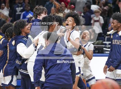 Thumbnail 2 in Baldwin vs Port Washington (NYSPHSAA Class 2A Section 8 Final) photogallery.