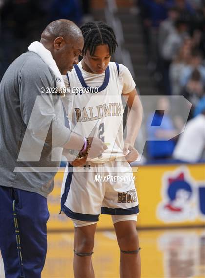 Thumbnail 3 in Baldwin vs Port Washington (NYSPHSAA Class 2A Section 8 Final) photogallery.