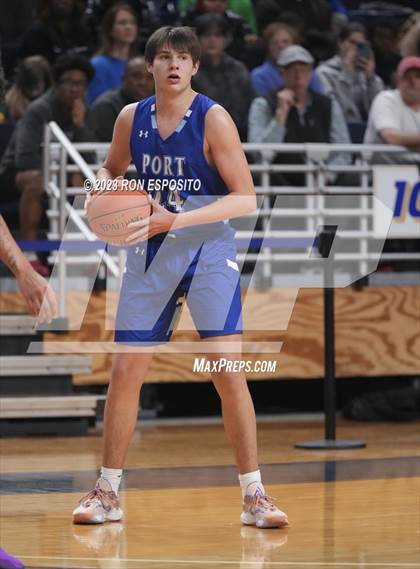 Thumbnail 1 in Baldwin vs Port Washington (NYSPHSAA Class 2A Section 8 Final) photogallery.