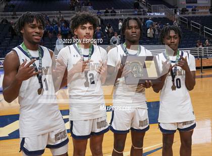Thumbnail 3 in Baldwin vs Port Washington (NYSPHSAA Class 2A Section 8 Final) photogallery.