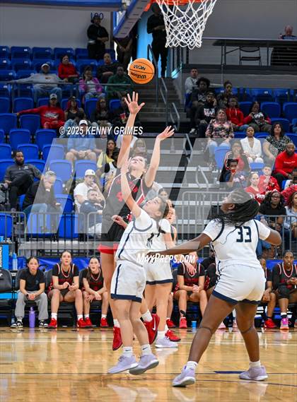 Thumbnail 2 in River Ridge vs. Milton (GHSA 6A Semifinal) photogallery.