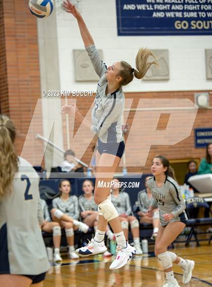 Thumbnail 1 in Walled Lake Northern @ Grosse Pointe South photogallery.