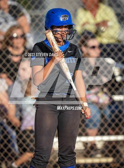 Thumbnail 1 in Gilbert @ Mesquite photogallery.